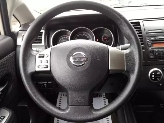 Nissan Tiida 2011