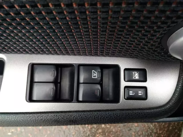 Nissan Tiida 2011