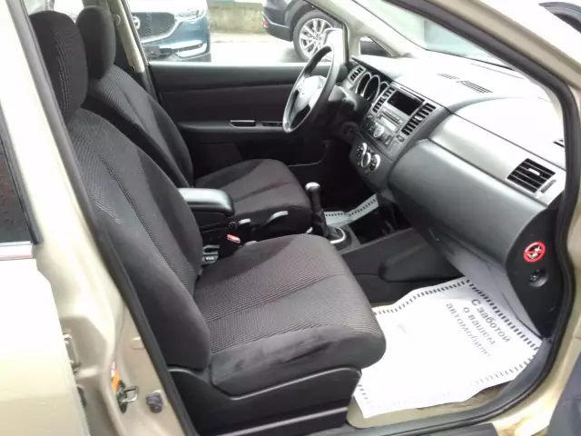 Nissan Tiida 2011