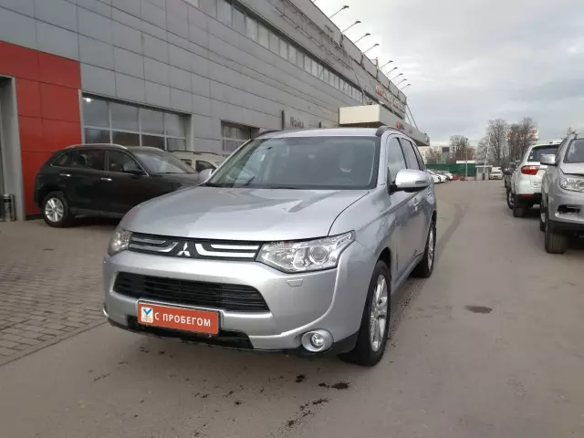 Mitsubishi Outlander 2013