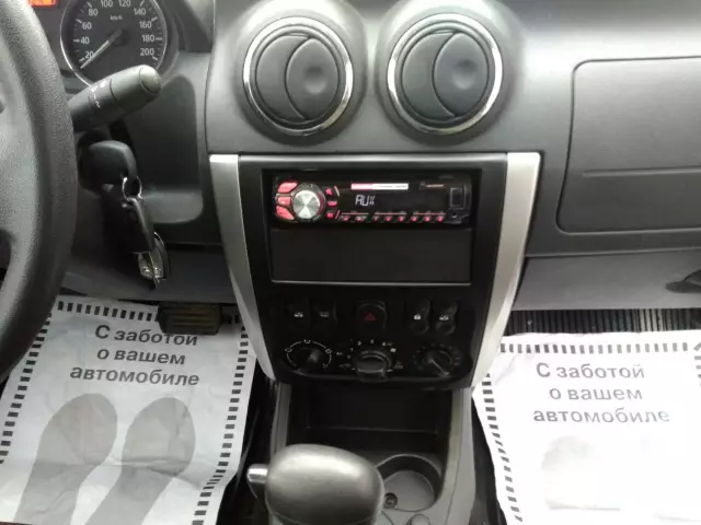 Nissan Almera 2013