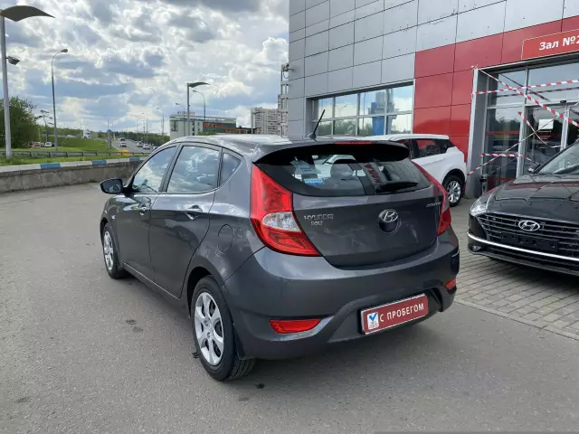 Hyundai Solaris 2013