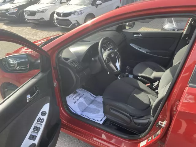 Hyundai Solaris 2012