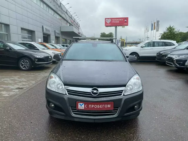 Opel Astra 2012
