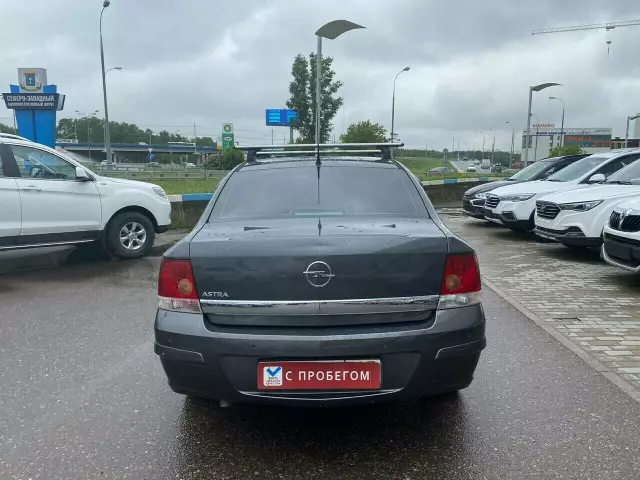 Opel Astra 2012