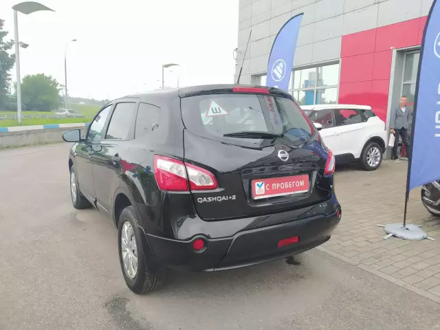 Nissan Qashqai+2 2012