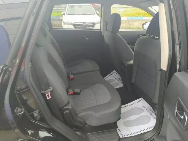Nissan Qashqai+2 2012