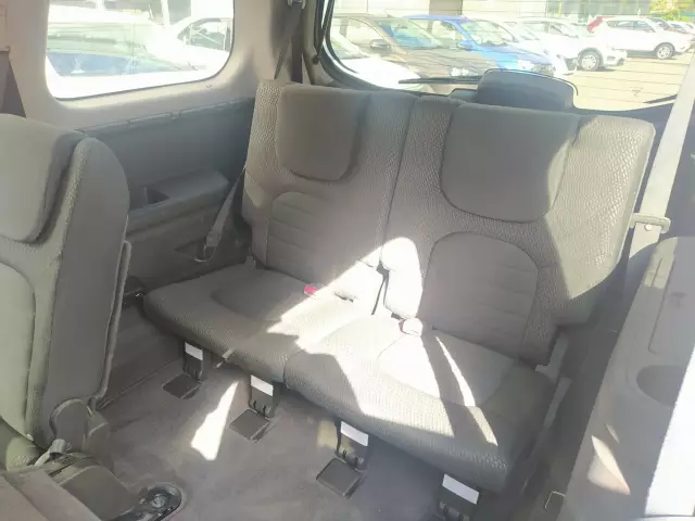 Nissan Pathfinder 2011