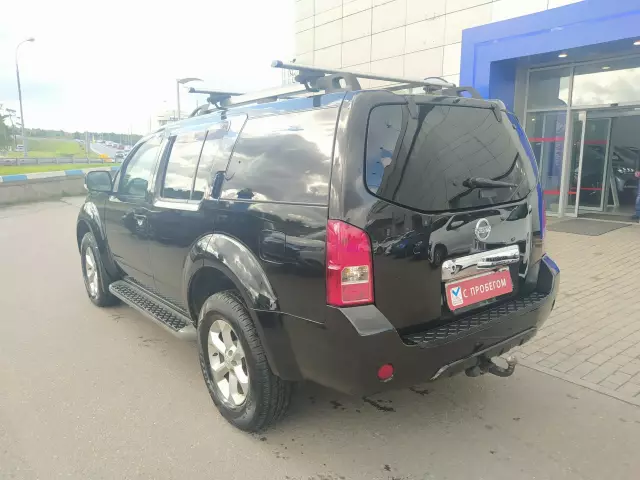 Nissan Pathfinder 2011