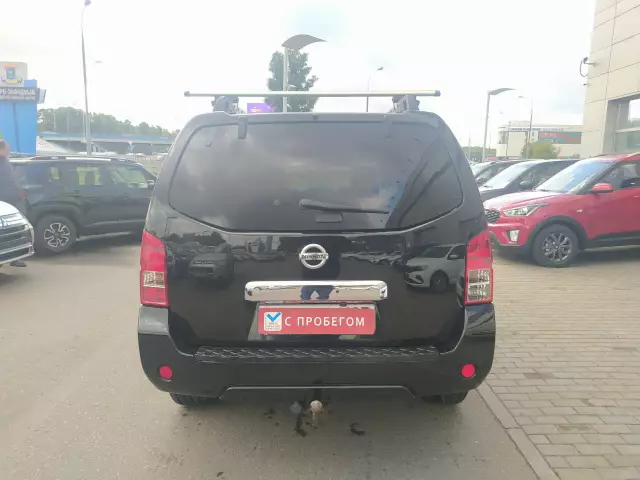 Nissan Pathfinder 2011