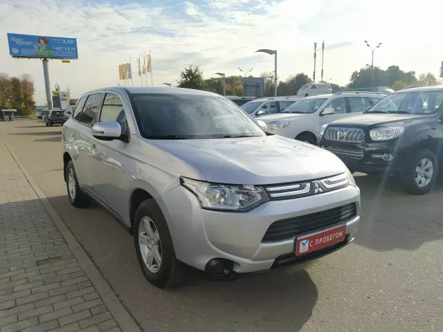 Mitsubishi Outlander 2012