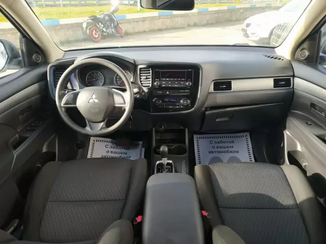 Mitsubishi Outlander 2012
