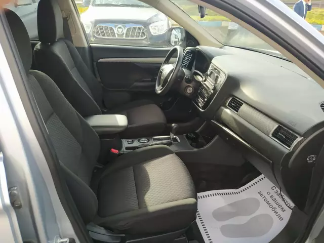 Mitsubishi Outlander 2012