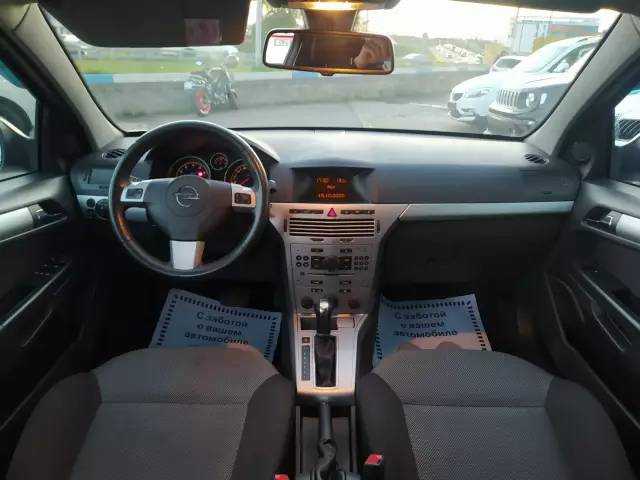 Opel Astra 2014