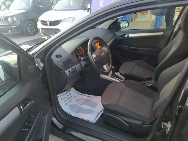 Opel Astra 2014