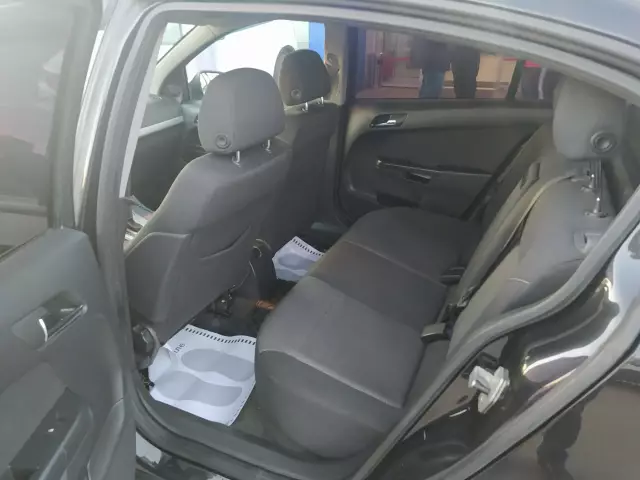 Opel Astra 2014