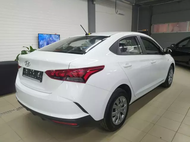 Hyundai Solaris 2021