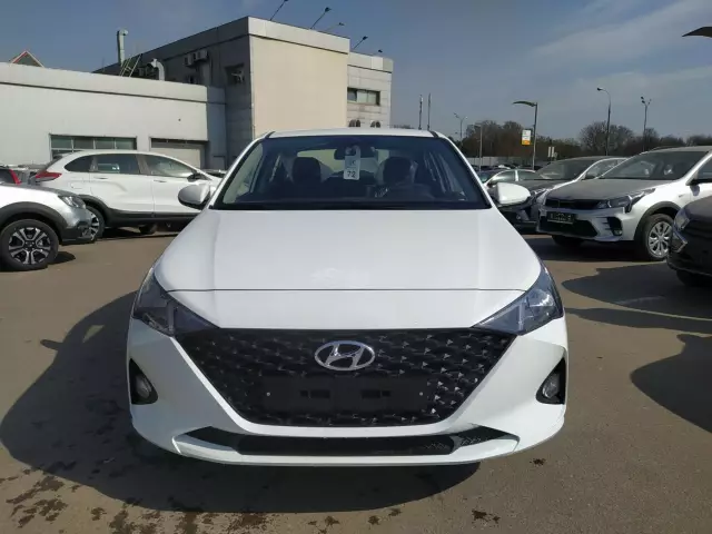 Hyundai Solaris 2021