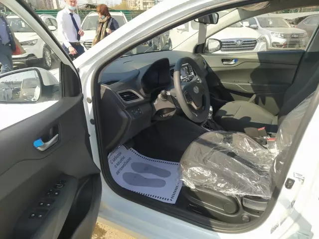 Hyundai Solaris 2021