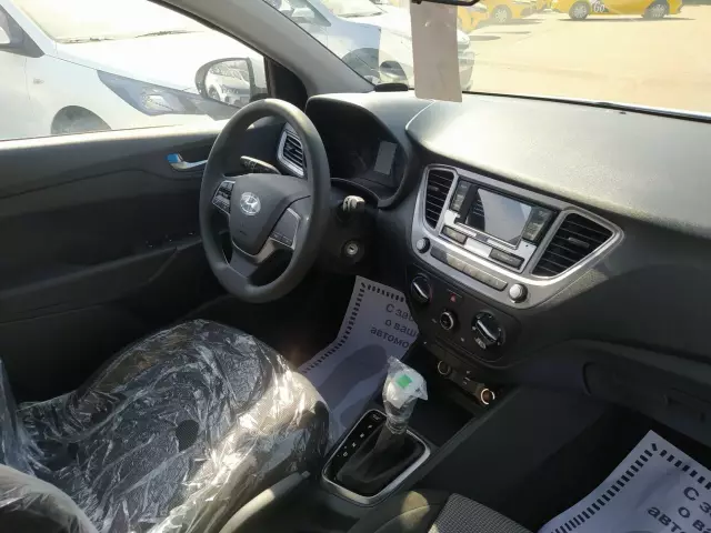 Hyundai Solaris 2021