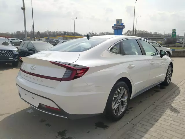 Hyundai Sonata 2020