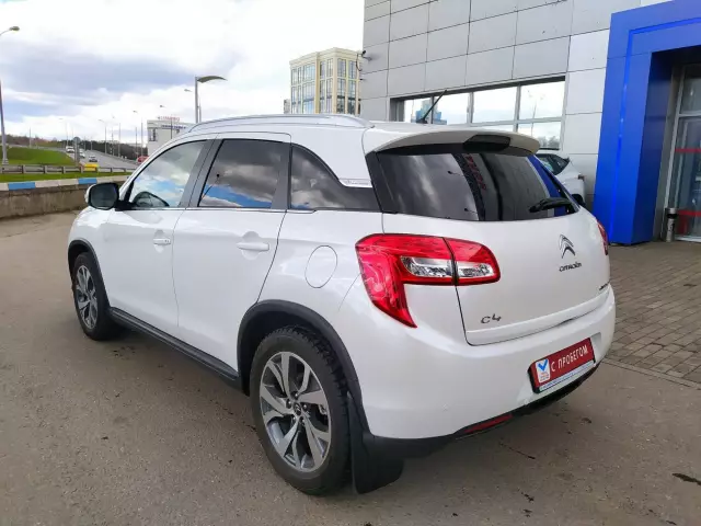 Citroen C4 AirCross 2012