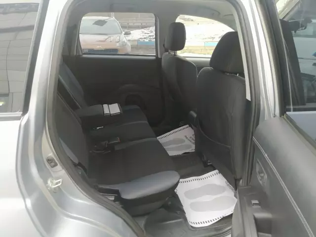 Mitsubishi Outlander 2010