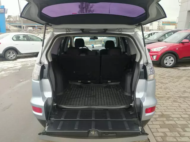 Mitsubishi Outlander 2010