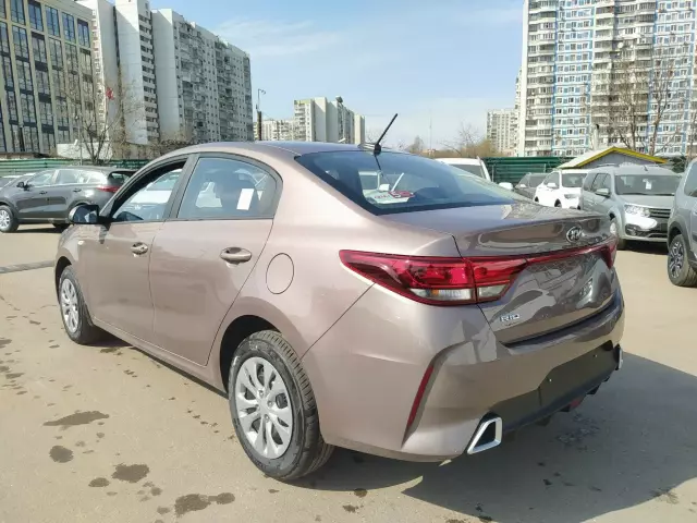 Kia Rio 2021