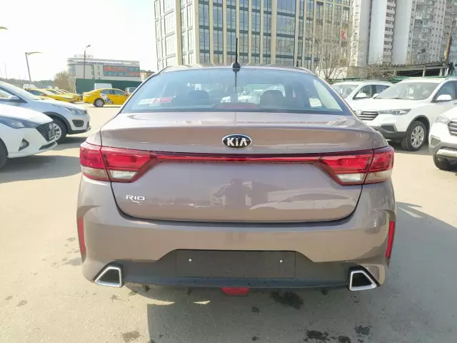 Kia Rio 2021