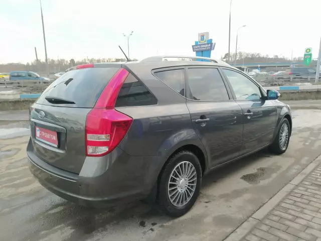 Kia Ceed 2010