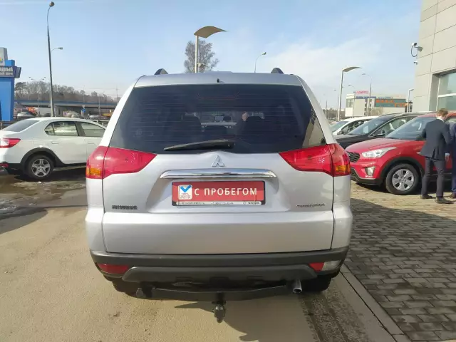 Mitsubishi Pajero Sport 2011
