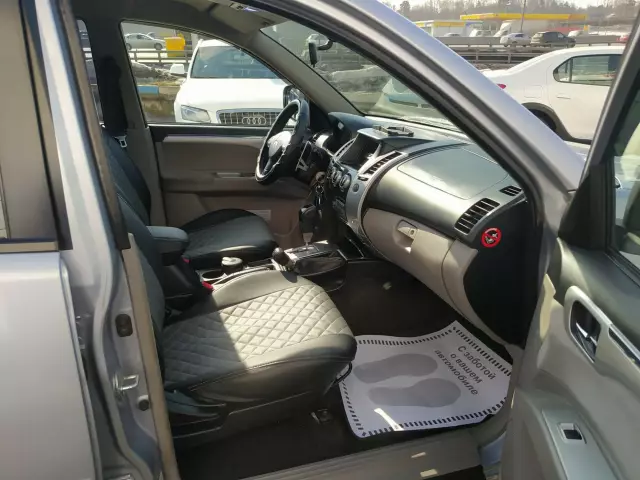 Mitsubishi Pajero Sport 2011