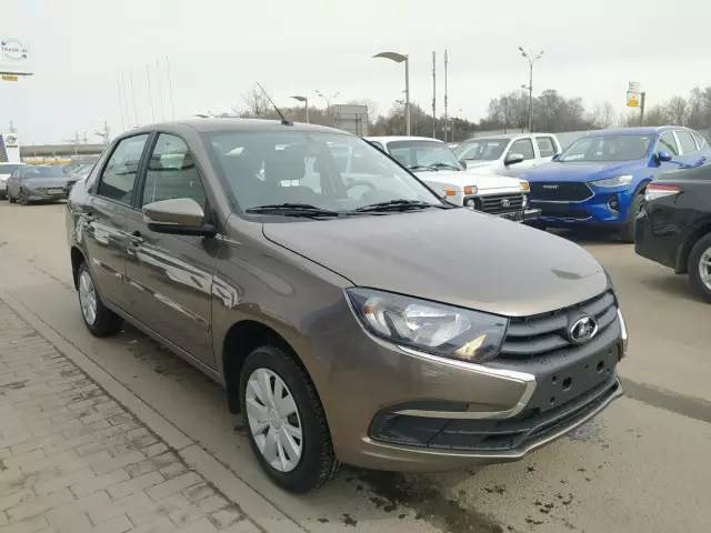 LADA Granta 2019