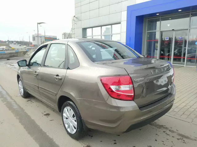 LADA Granta 2019
