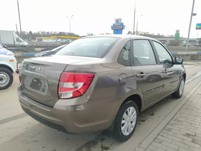 LADA Granta 2019