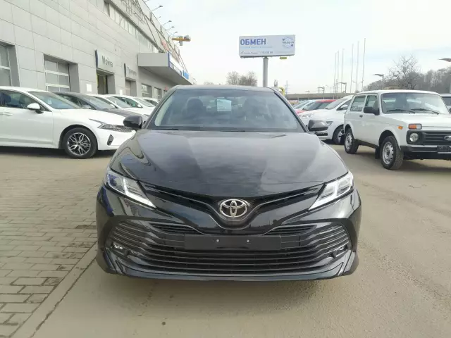 Toyota Camry 2018