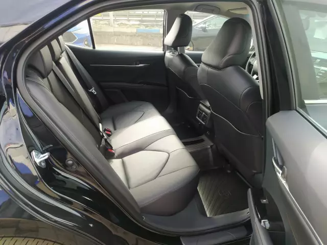 Toyota Camry 2018