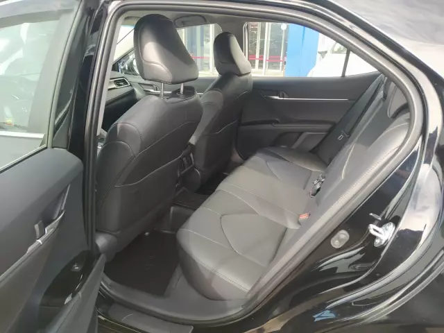 Toyota Camry 2019