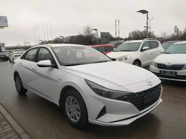 Hyundai Elantra 2021