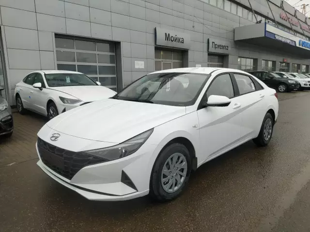 Hyundai Elantra 2021