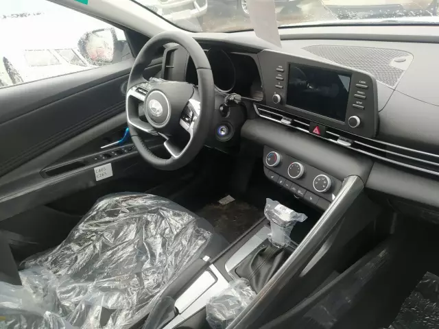 Hyundai Elantra 2021