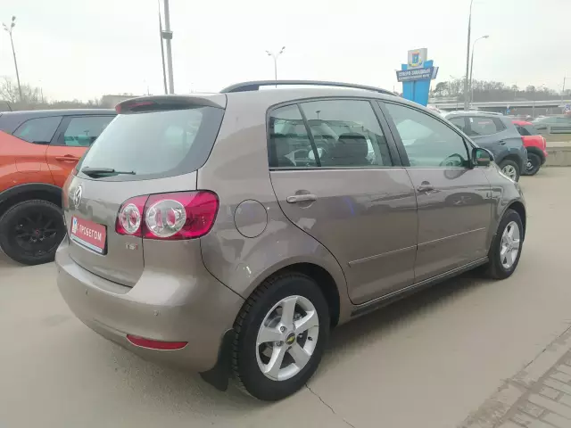 Volkswagen Golf Plus 2012