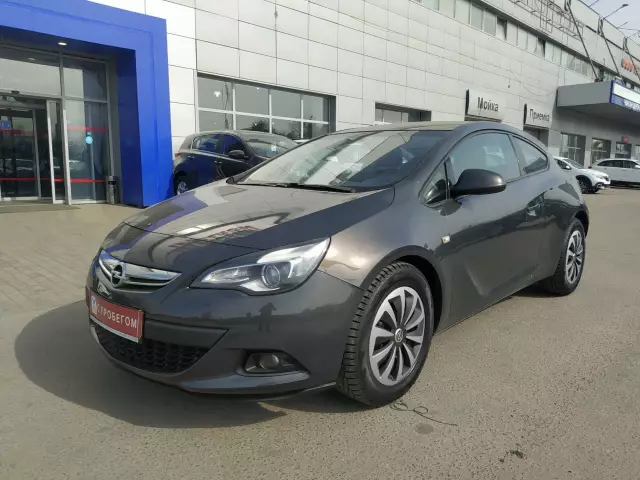Opel Astra 2012