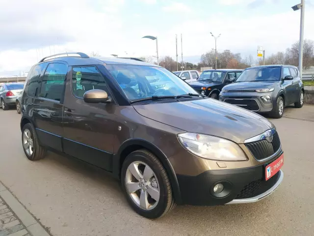 Skoda Roomster 2013