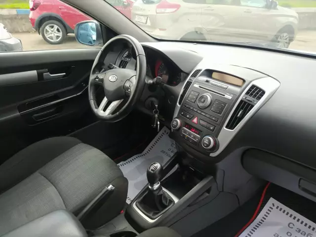 Kia Ceed 2011