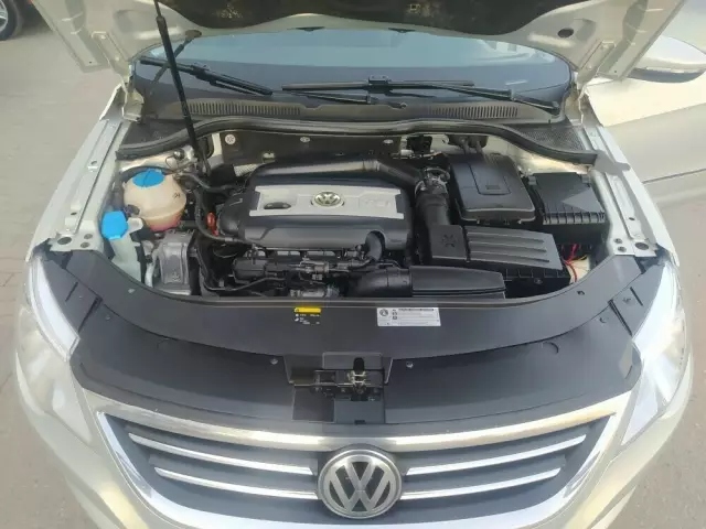 Volkswagen Passat CC 2010