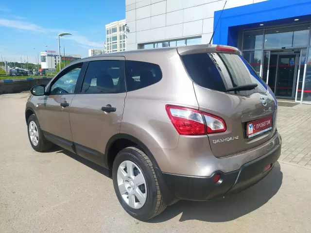 Nissan Qashqai+2 2013