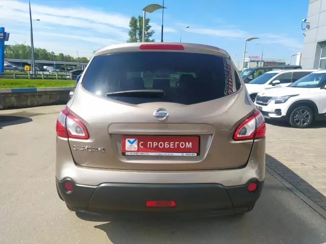 Nissan Qashqai+2 2013