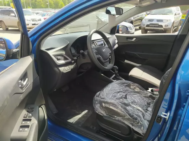 Hyundai Solaris 2021